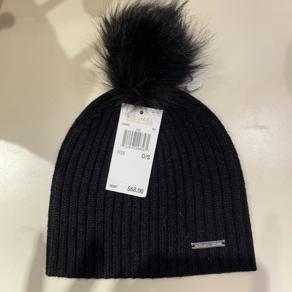 black micheal kors beanie